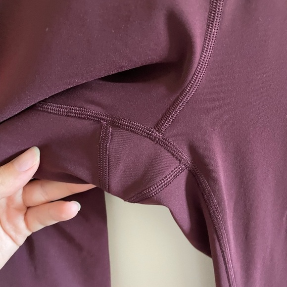 Lululemon Kick Serve Sweat Tight 25" Bordeaux Drama / Vivid Flame / White size 6 - Picture 7 of 10